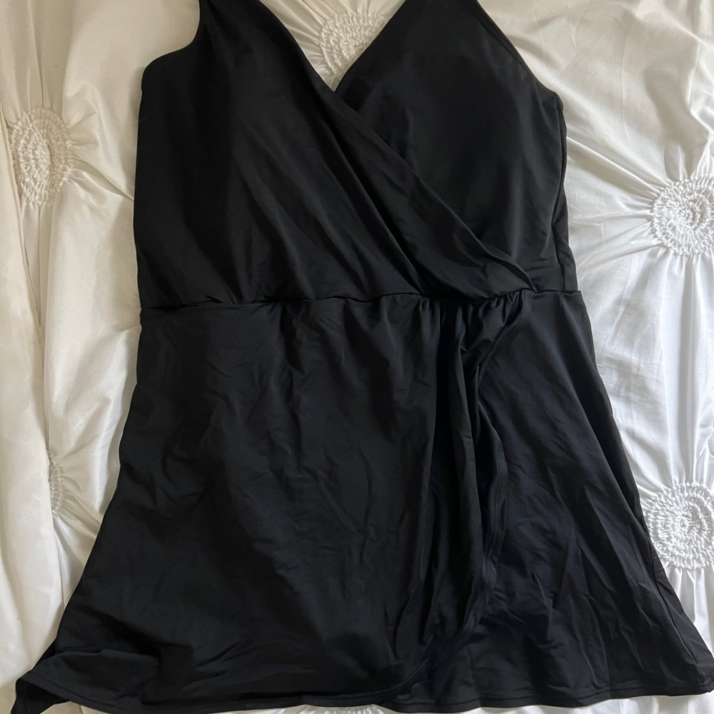 Lands end tulip hem one piece swim dress